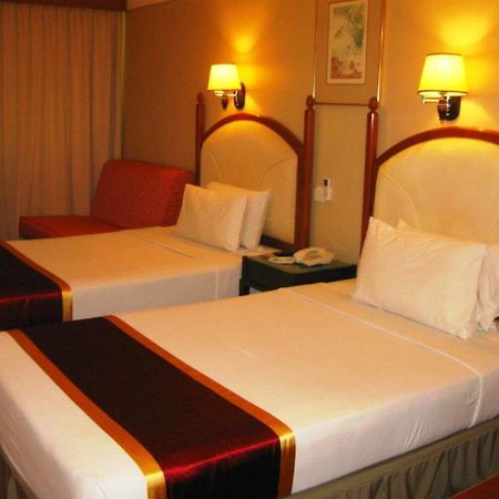 Silam Dynasty Hotel Lahad Datu Exteriör bild