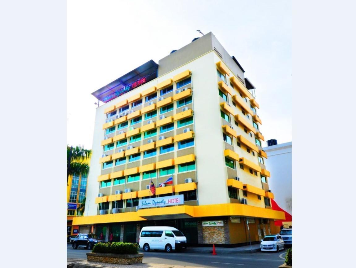 Silam Dynasty Hotel Lahad Datu Exteriör bild